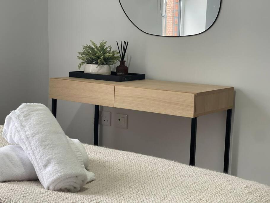 Trendy Apartment In Cardiff Free Parking Kültér fotó