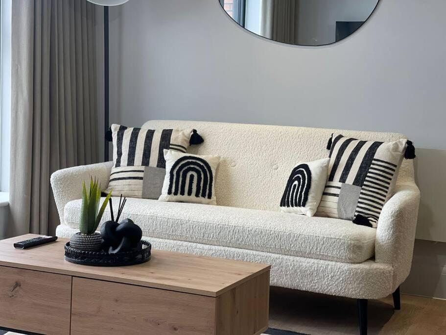 Trendy Apartment In Cardiff Free Parking Kültér fotó